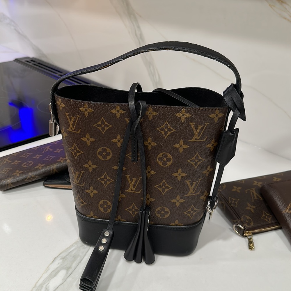 Louis Vuitton France IDOLE